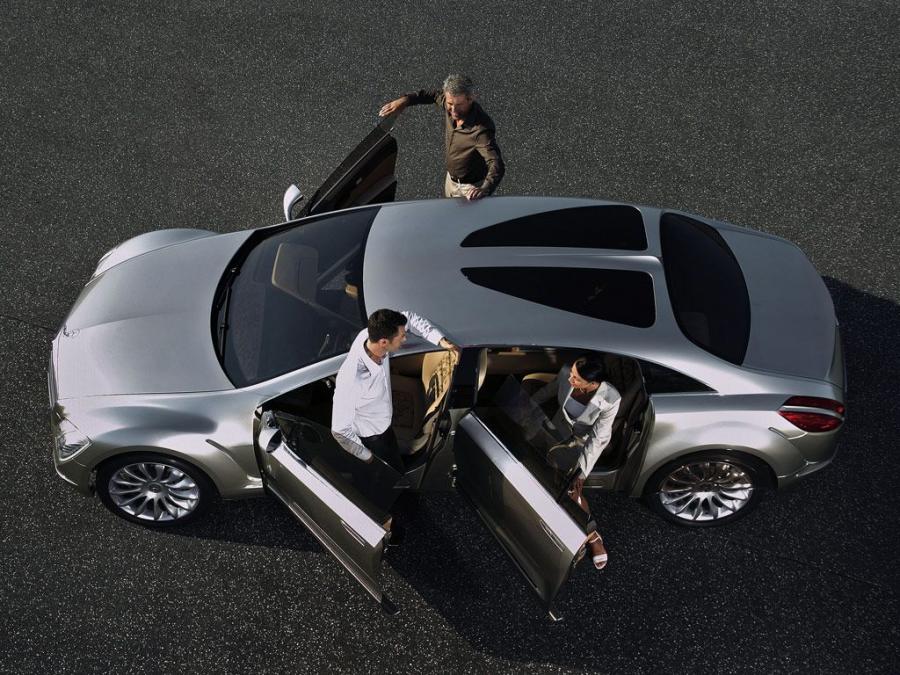  Mercedes-Benz F700 Concept 2007 года  (фото 3 из 41)